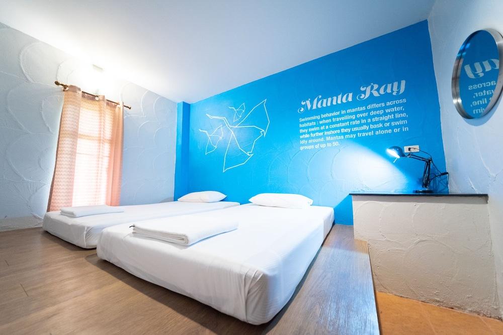 Monkey Dive Hostel Khaolak