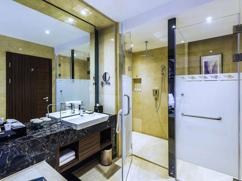 Grand Mercure Qingdao Qinglong