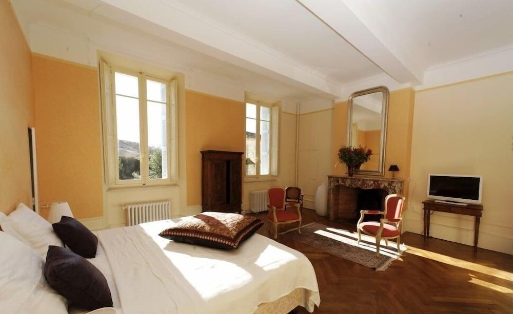 Château de Gramazie Chambres d'Hôtes