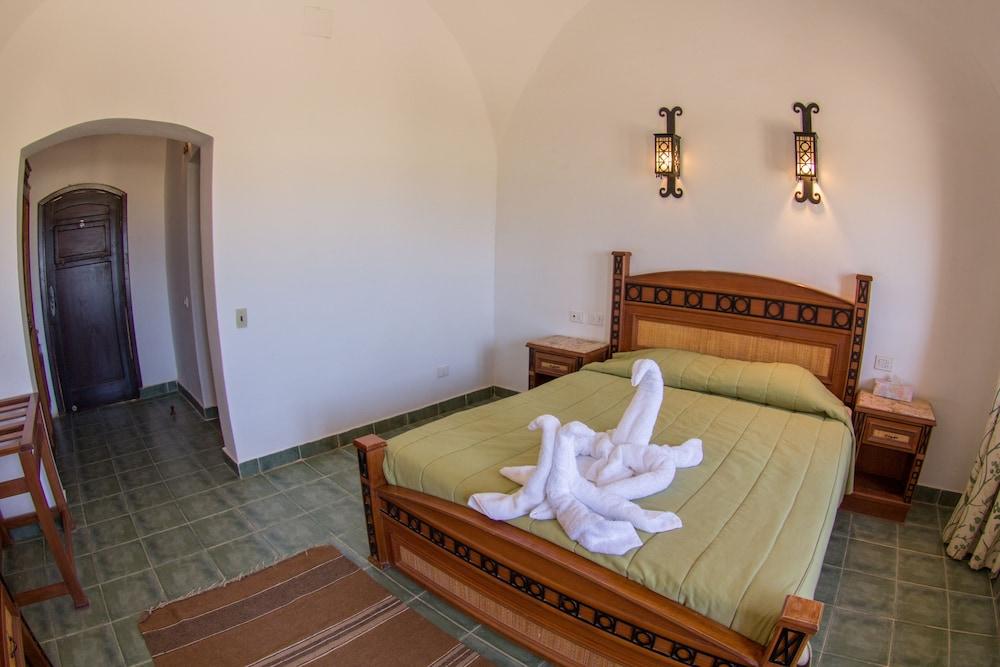 Marsa Shagra Village