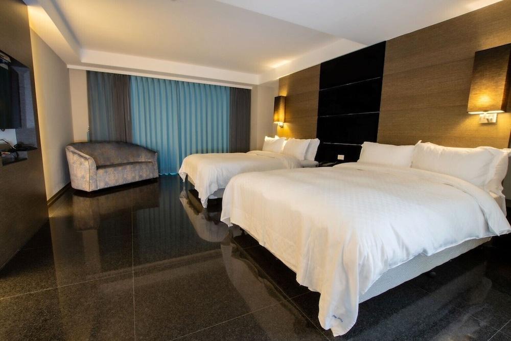 Kapok Hotel & Resorts