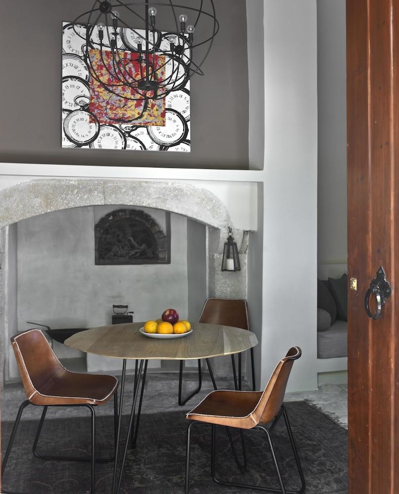 Scalarea Estate Residences