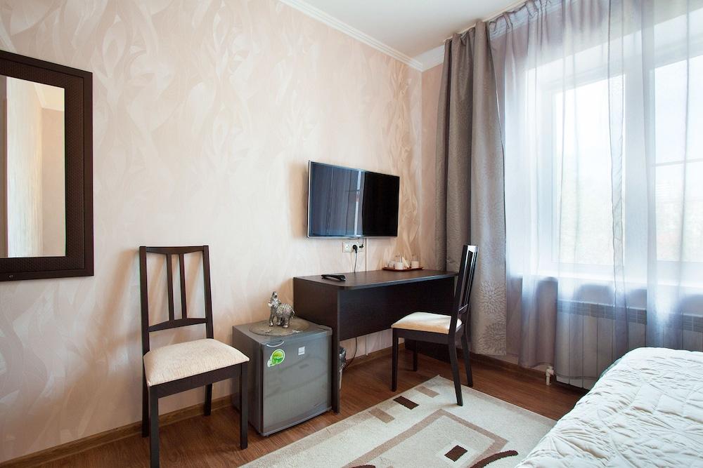 Piramida Business Hotel