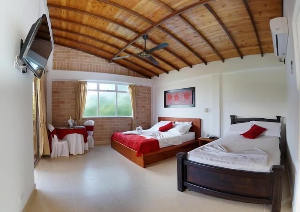 Hostería Fundadores