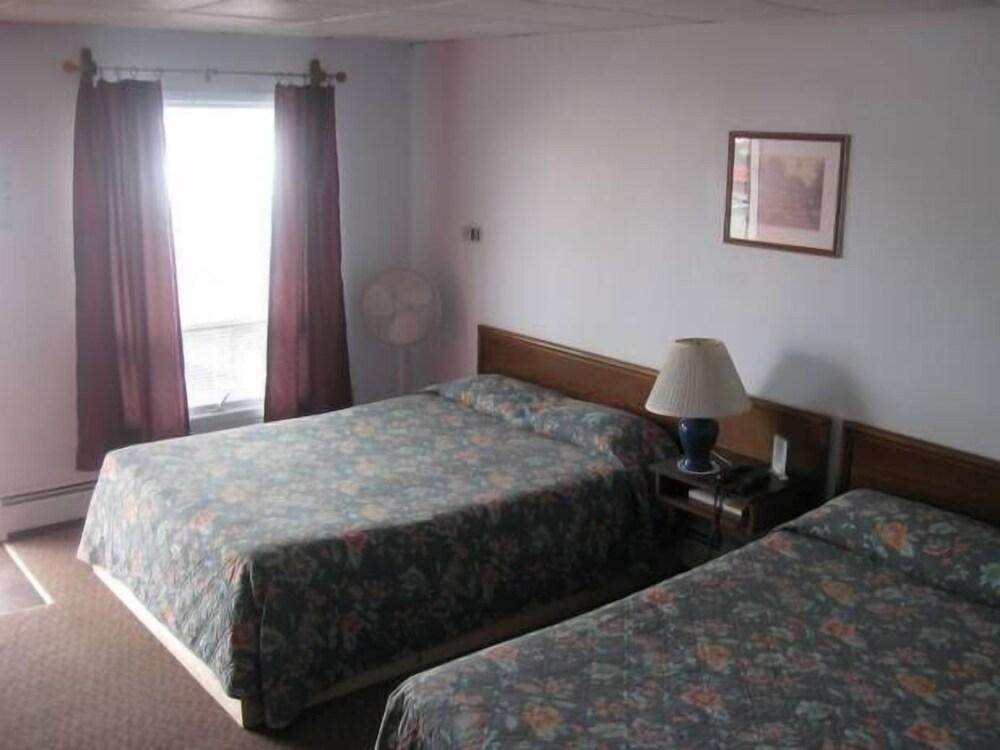 Summerside Motel