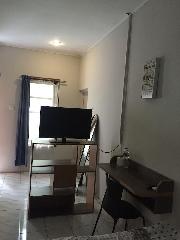 Elenor's Home at Eyckman