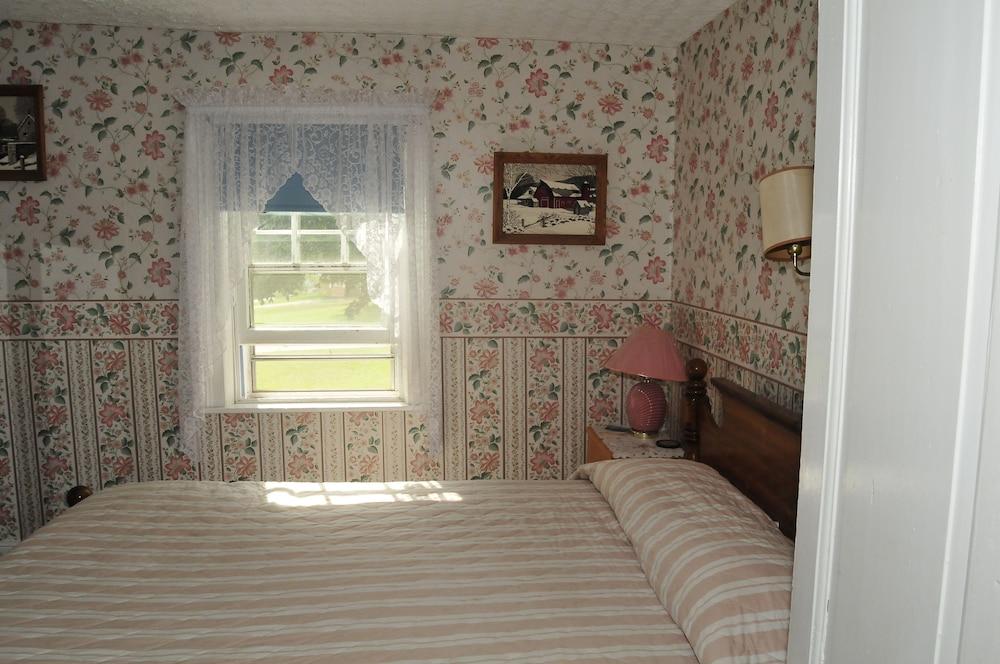 North Rustico Motel and Cottages