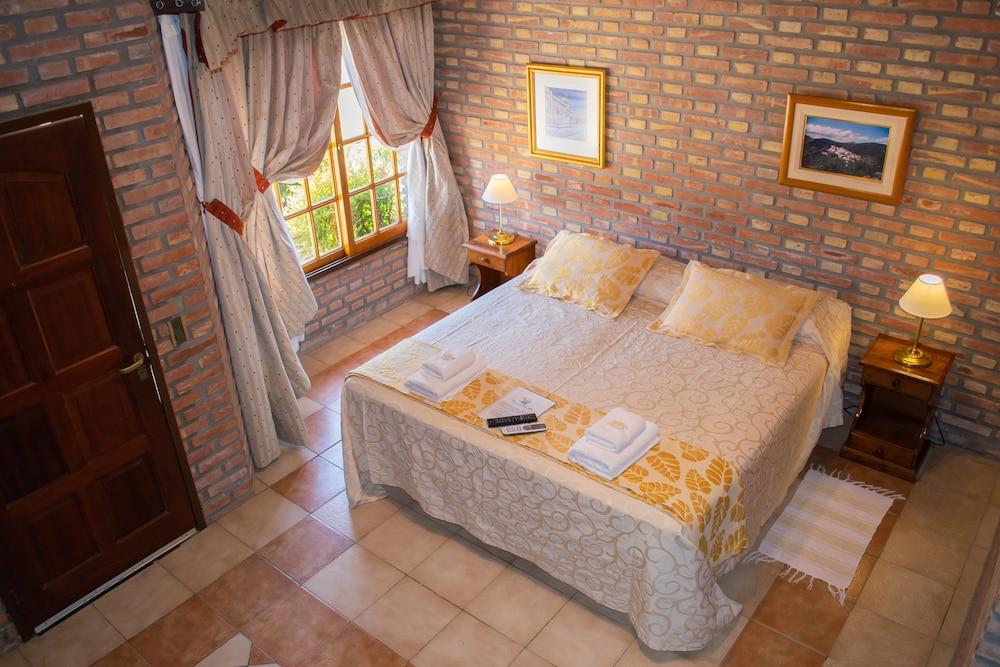 Colina del Valle Hotel