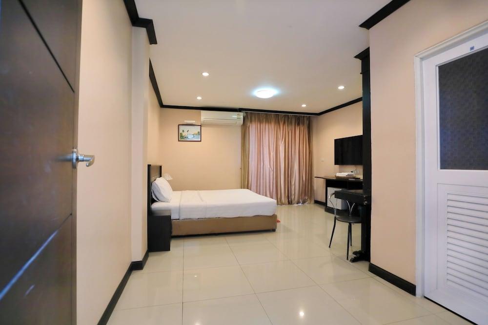 Triton Hotel Nakhonratchasima