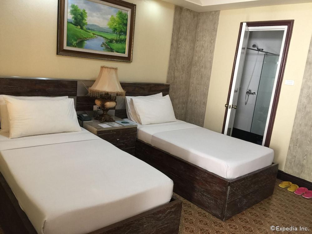 Bohol Tropics Resort