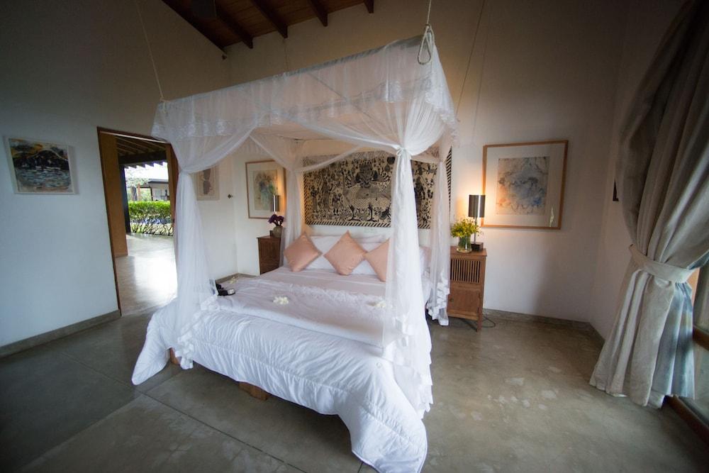 Mirissa Hills Resort