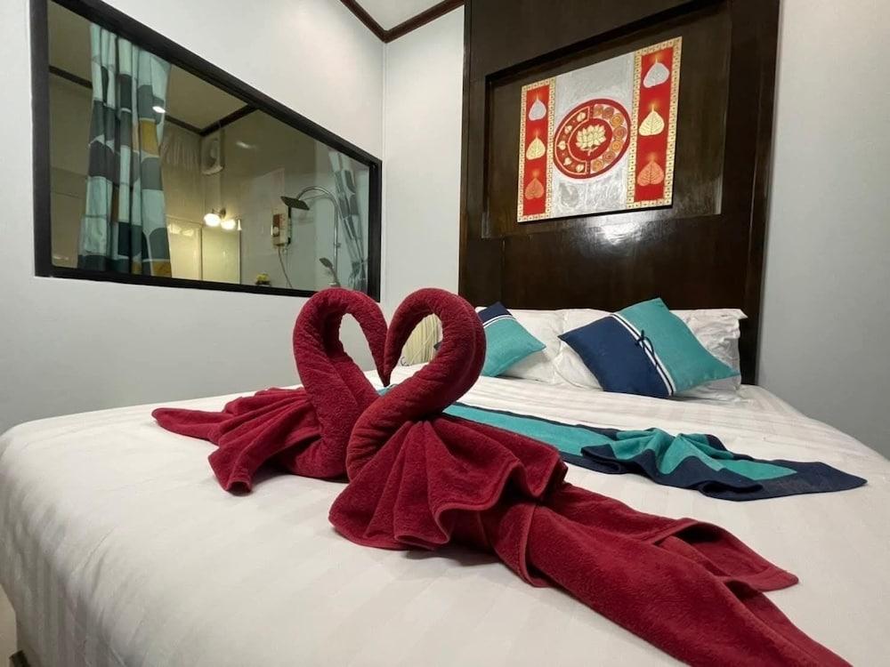 Kathalee Beach Resort Koh Lipe