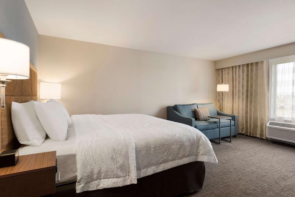 Hampton Inn Lincoln Airport