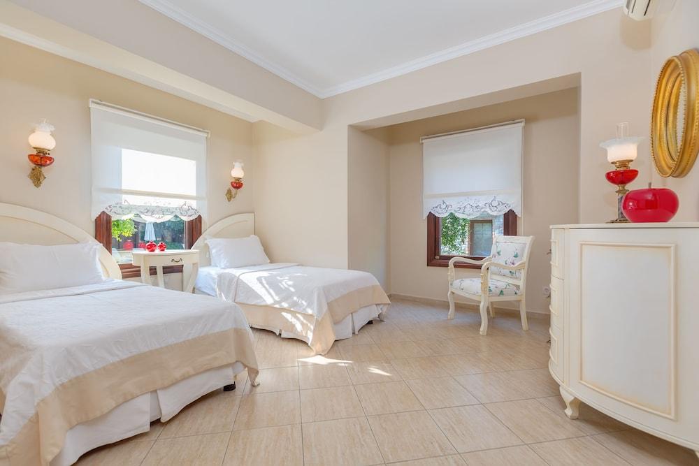 Luna Begonvil Tas Evler