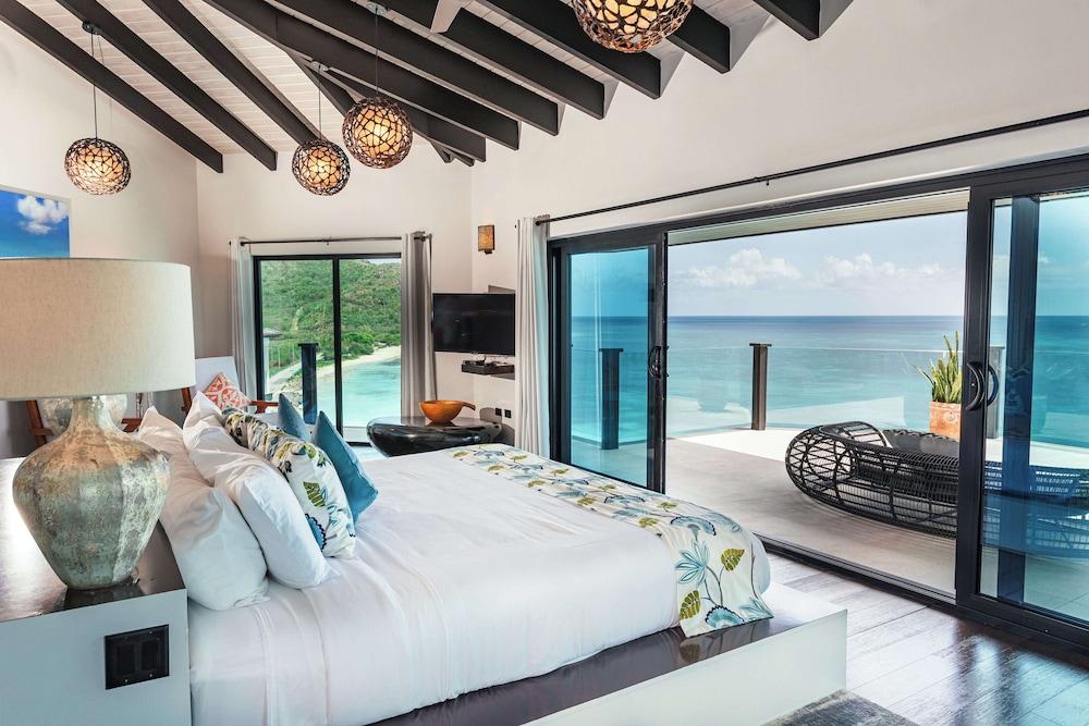 Tamarind Hills Resort & Villas