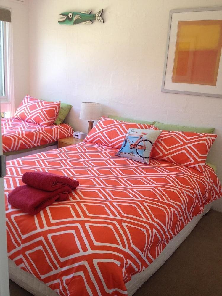 Bayside St Johns Close