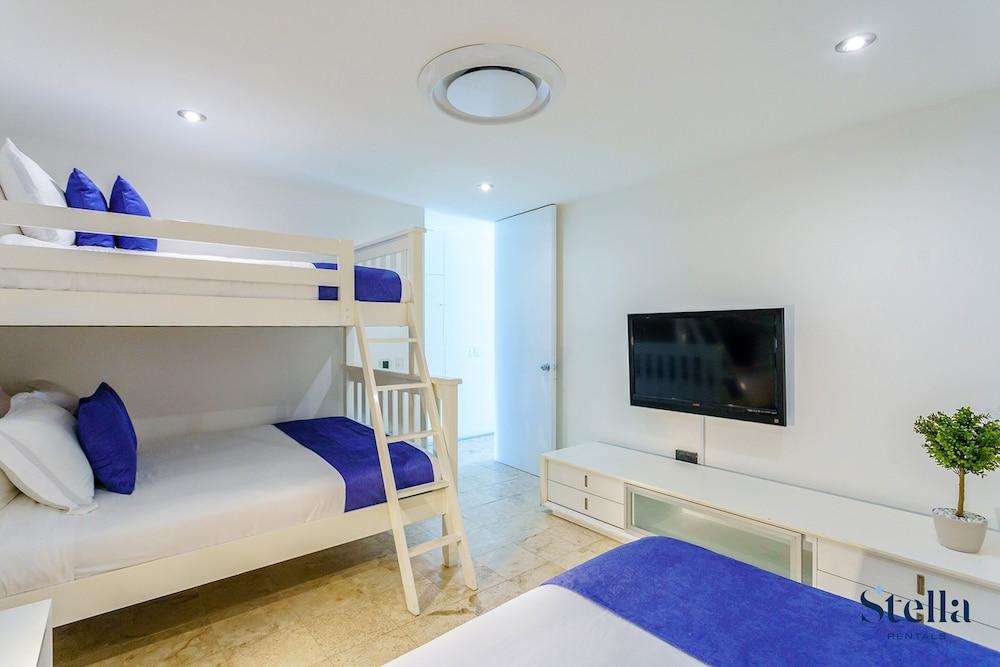 MAGIA by Stella Rentals