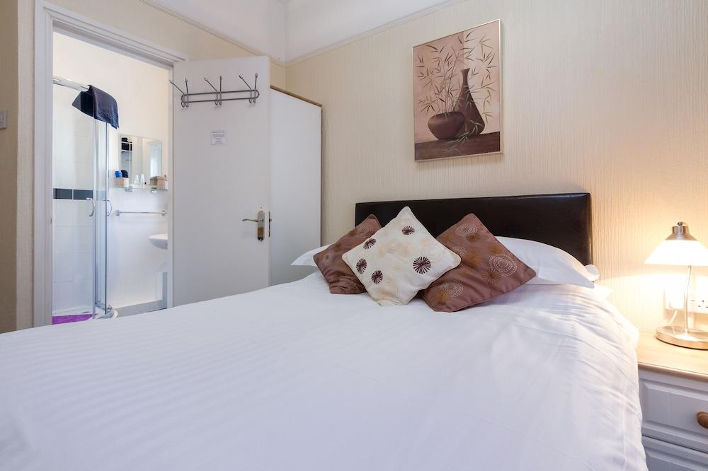 The Beechcliffe Hotel - Over 35's Only