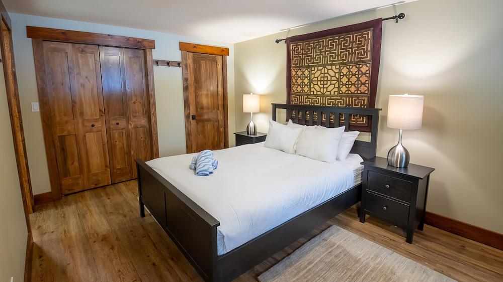 Timberline Lodges by Fernie Lodging Co