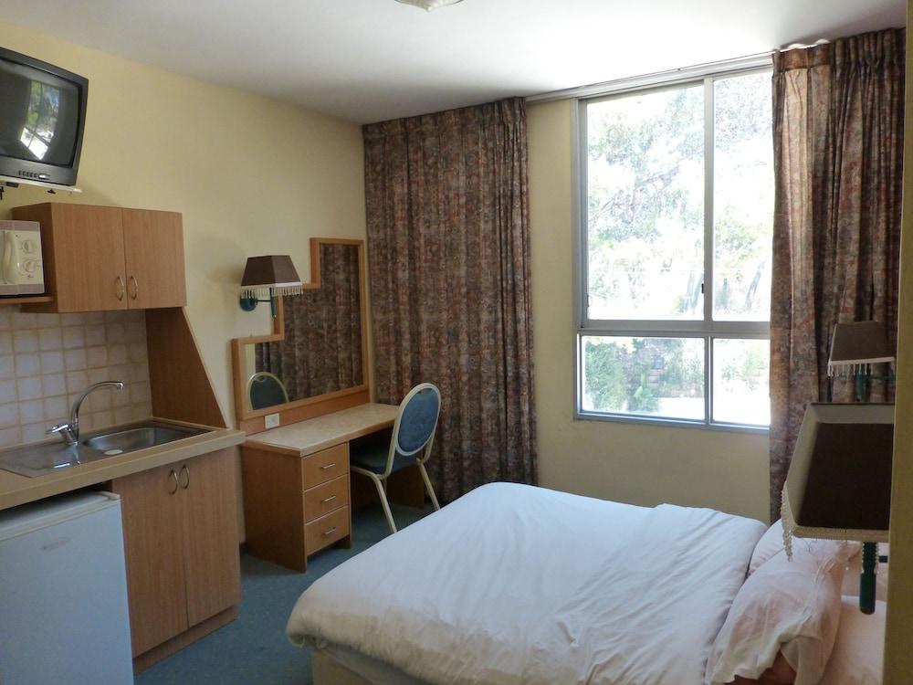 Marom Residence Romema