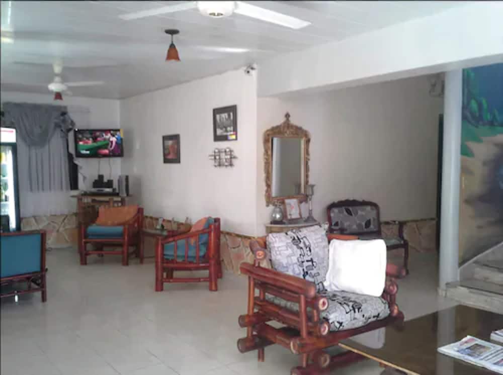 Green House Aparta Hotel