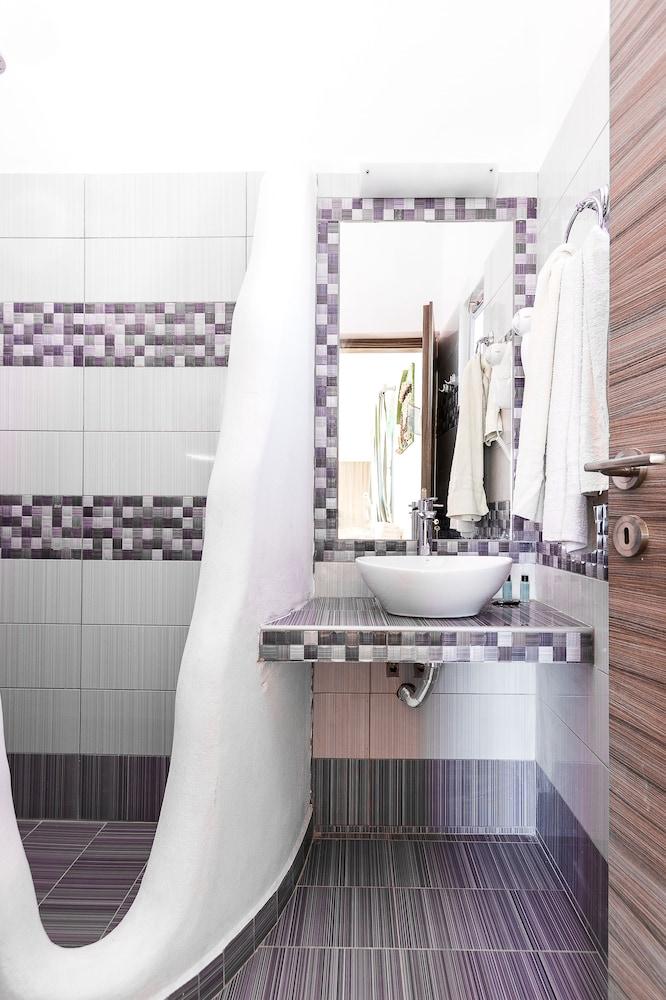 Villa Iliovasilema Santorini