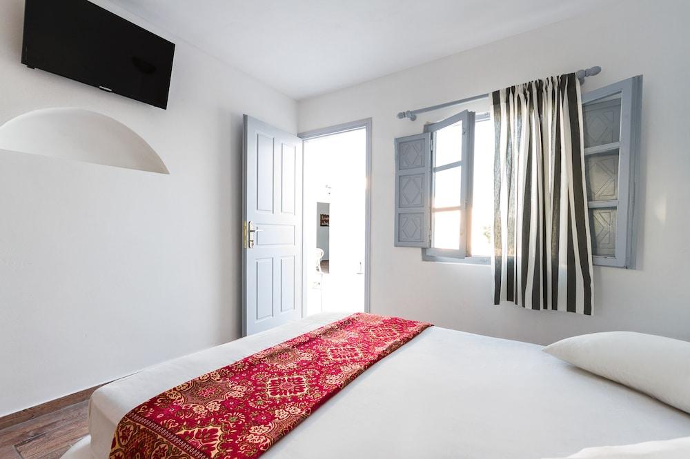 Villa Iliovasilema Santorini