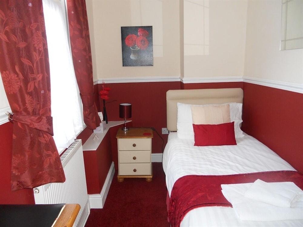 All Seasons Guest House