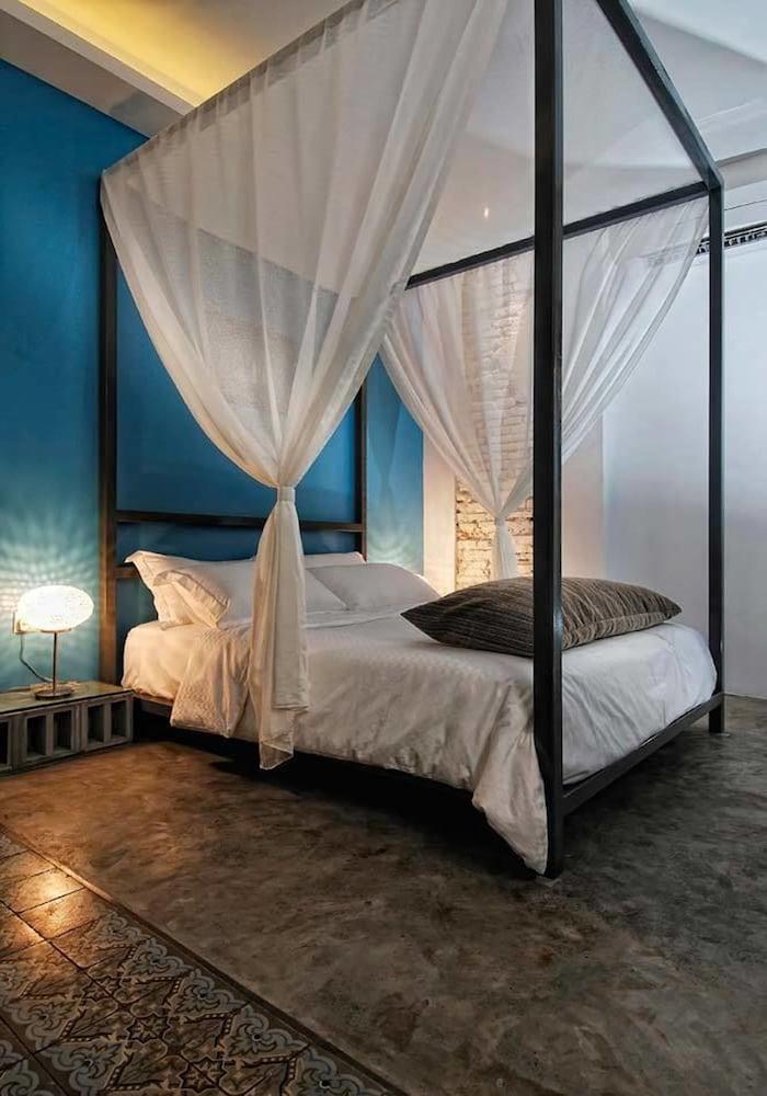 Courtyard @ Heeren Boutique Hotel