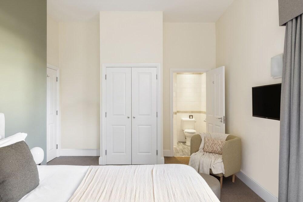 SACO Cardiff – Cathedral Road