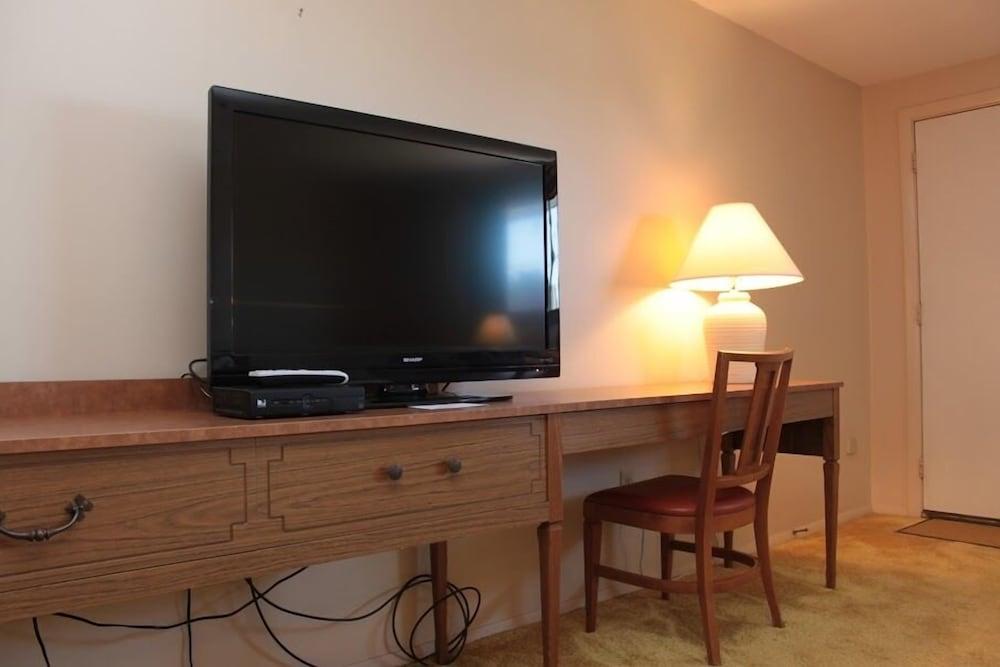 The Inn Between the Beaches