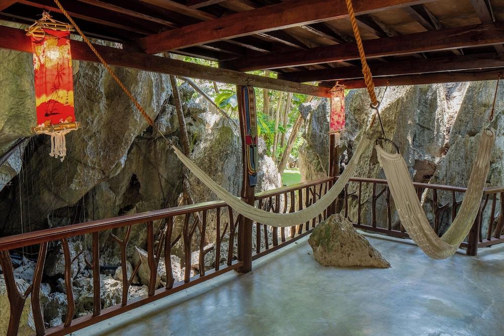 Sangat Island Dive Resort