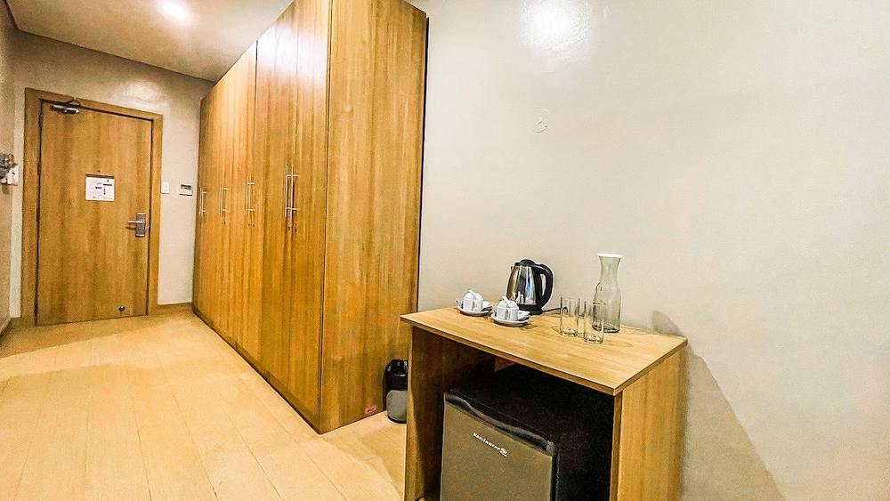 Madison 101 Hotel & Tower