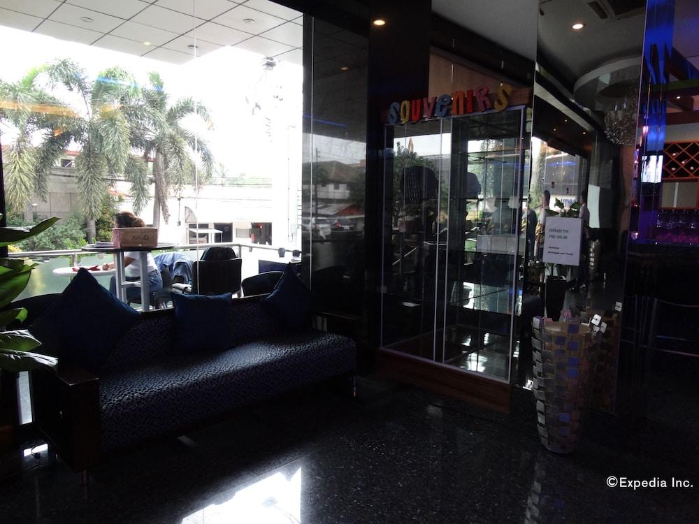 Blueberry Tourist Hotel