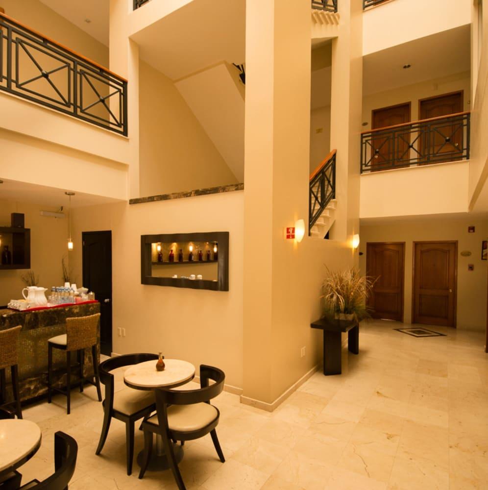 Hotel Magno Tepatitlan