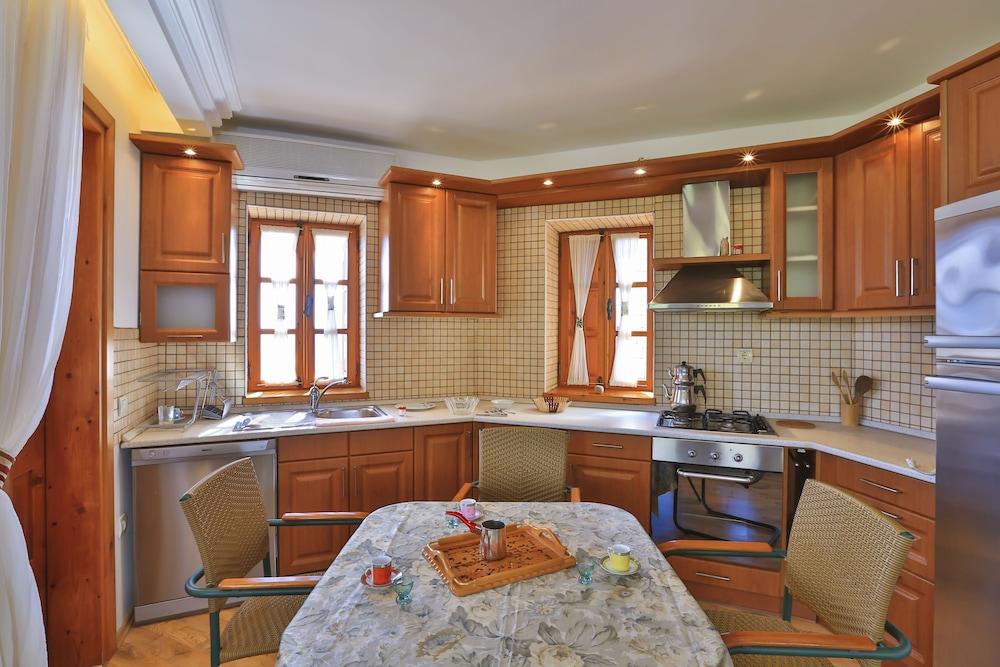 KC Apartments by Cinarlar