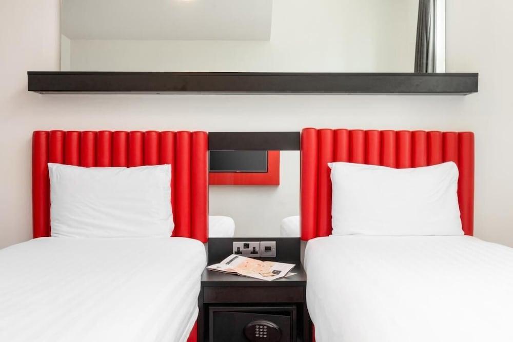 Tune Hotel Liverpool