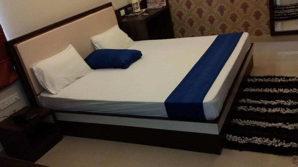 Hotel Janki International