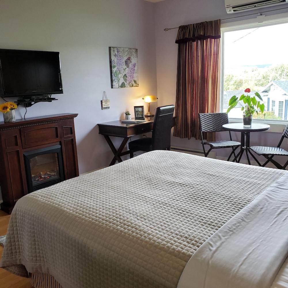 Antigonish Evergreen Inn