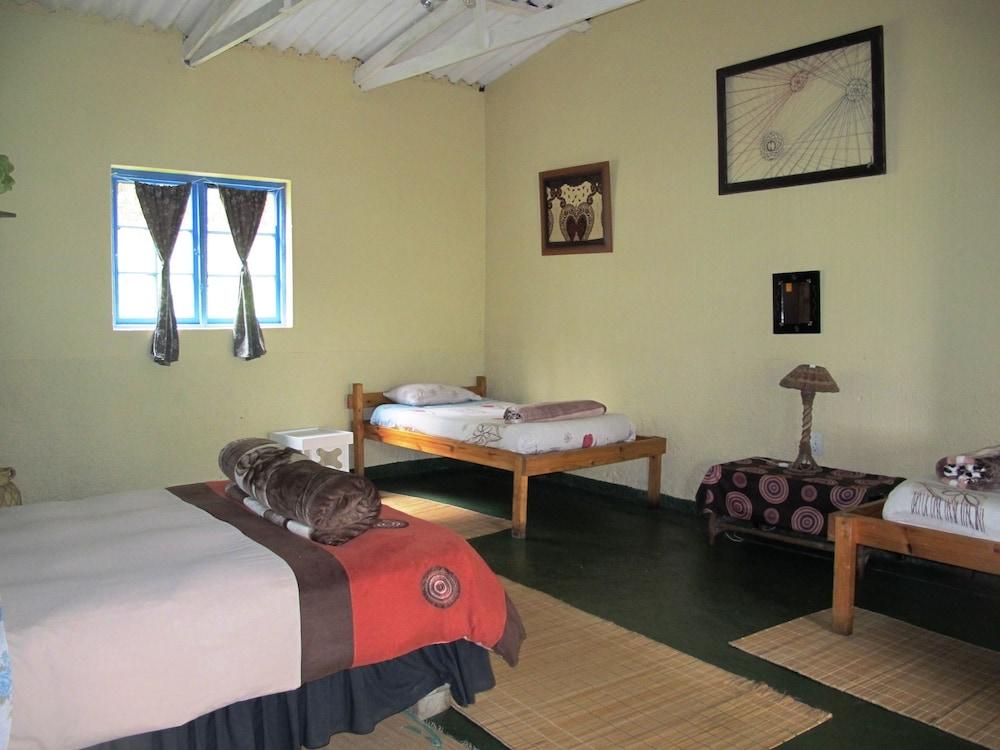 Amapondo Backpackers