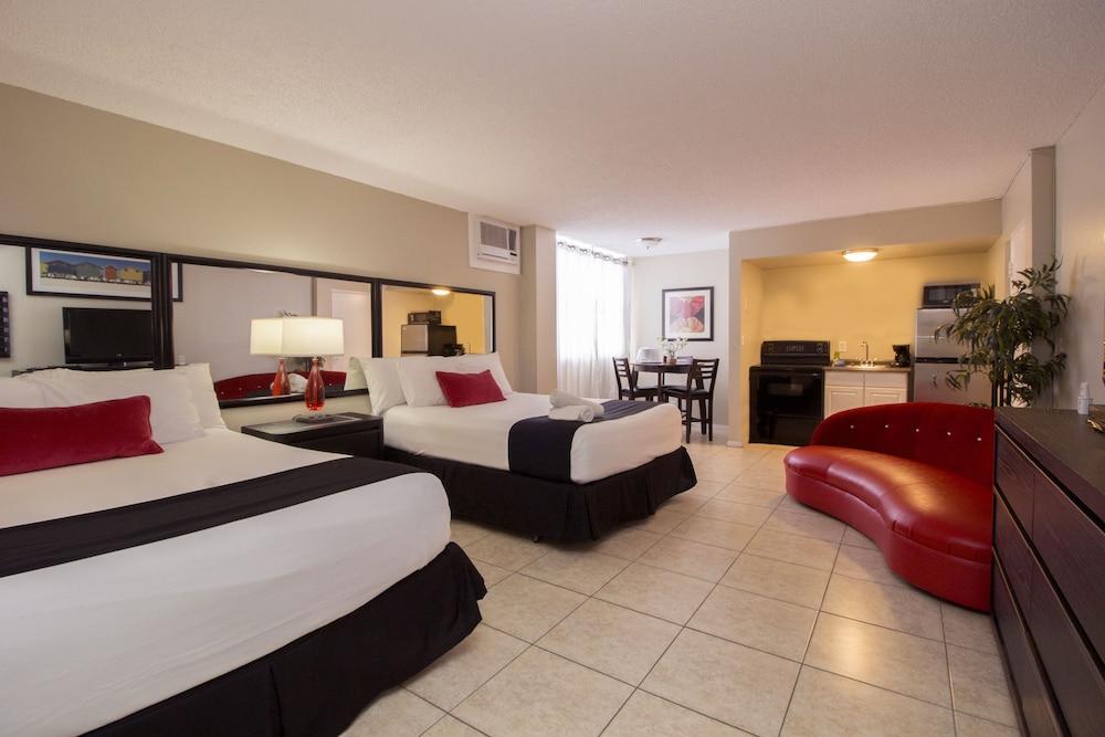 Rooftop Resort - Clothing Optional - Adult Only