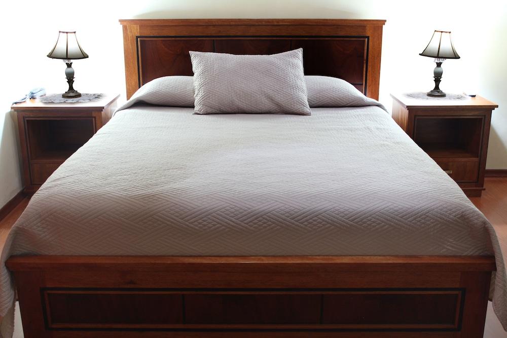 Hosteria San Carlos Tababela