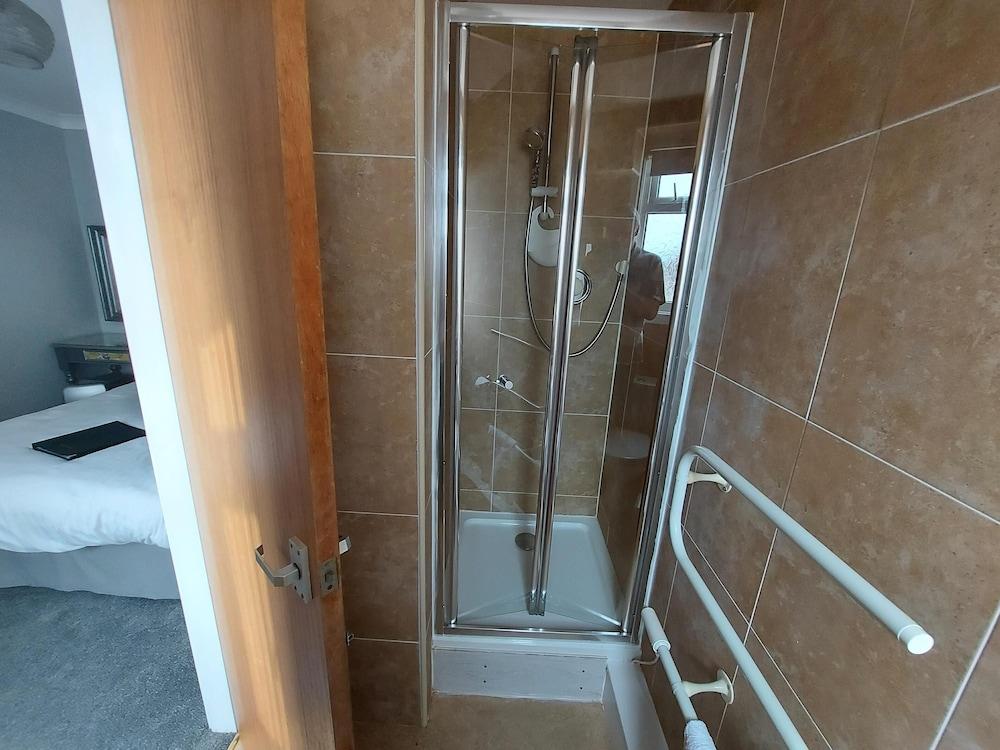 The Hilary Guest House