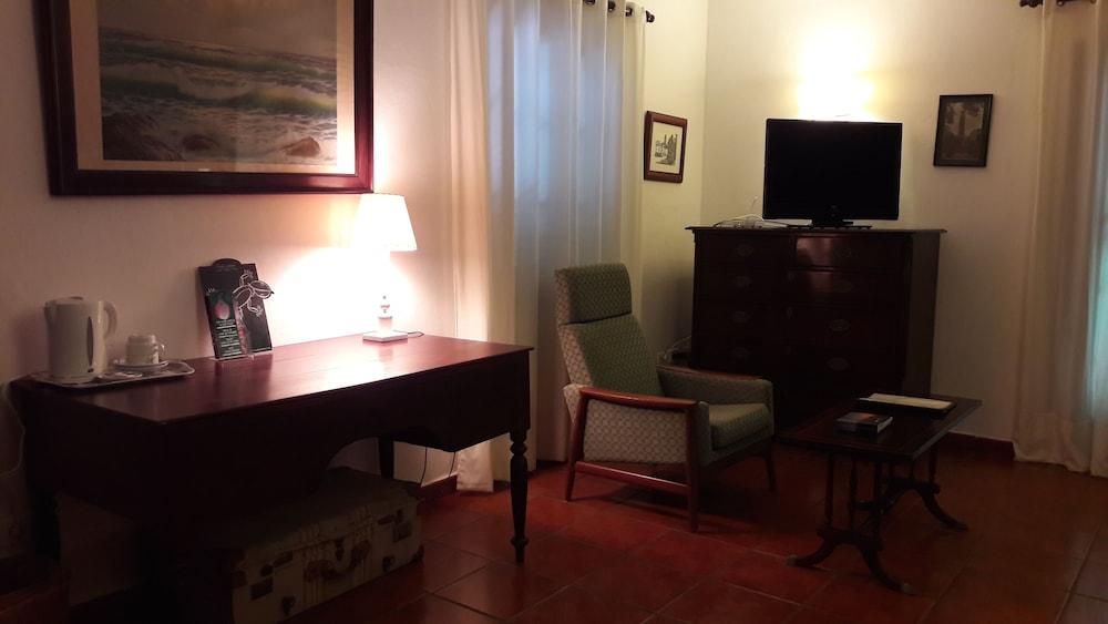 Hotel Rural Costa Salada