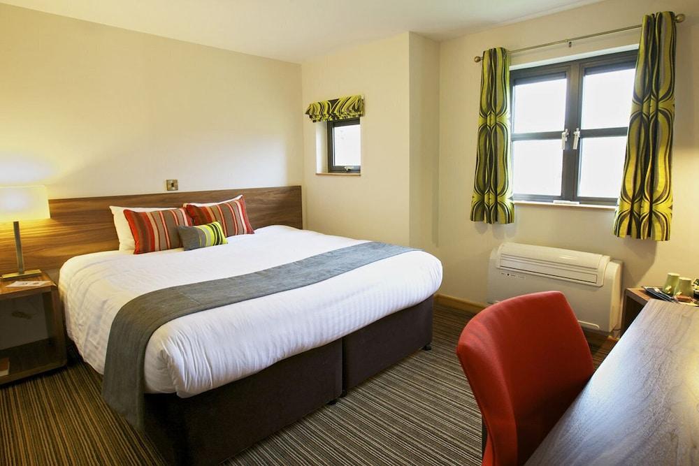 Cranfield Management Development Centre