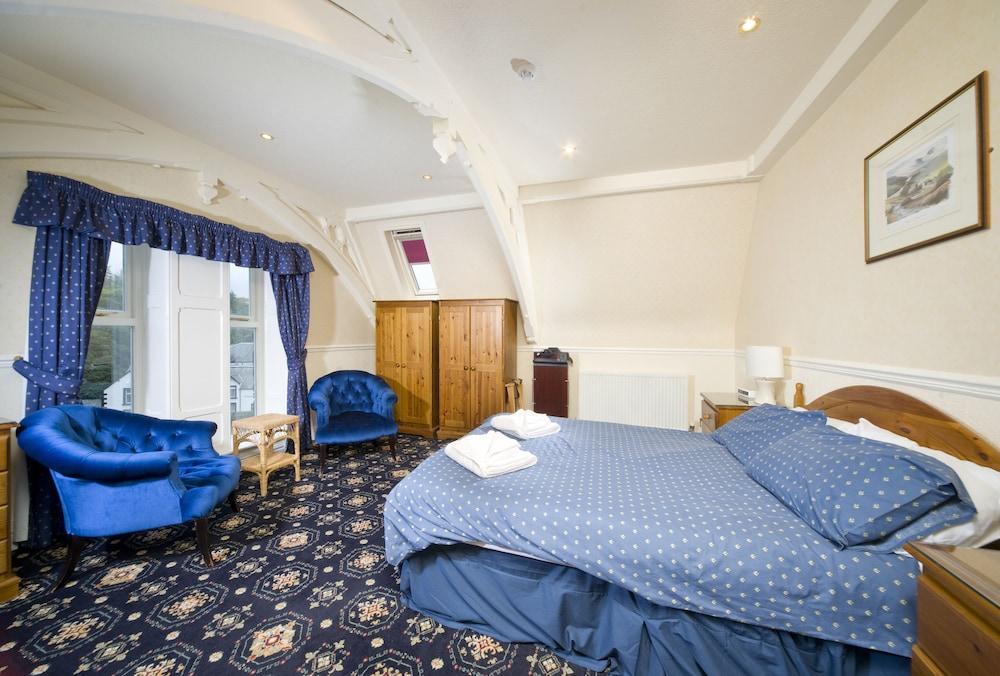 Derwent Manor Apartments