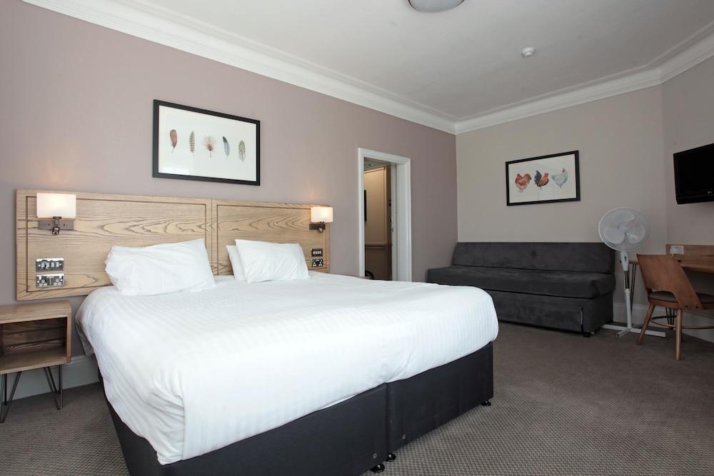 Bear Inn, Somerset by Marston's Inns