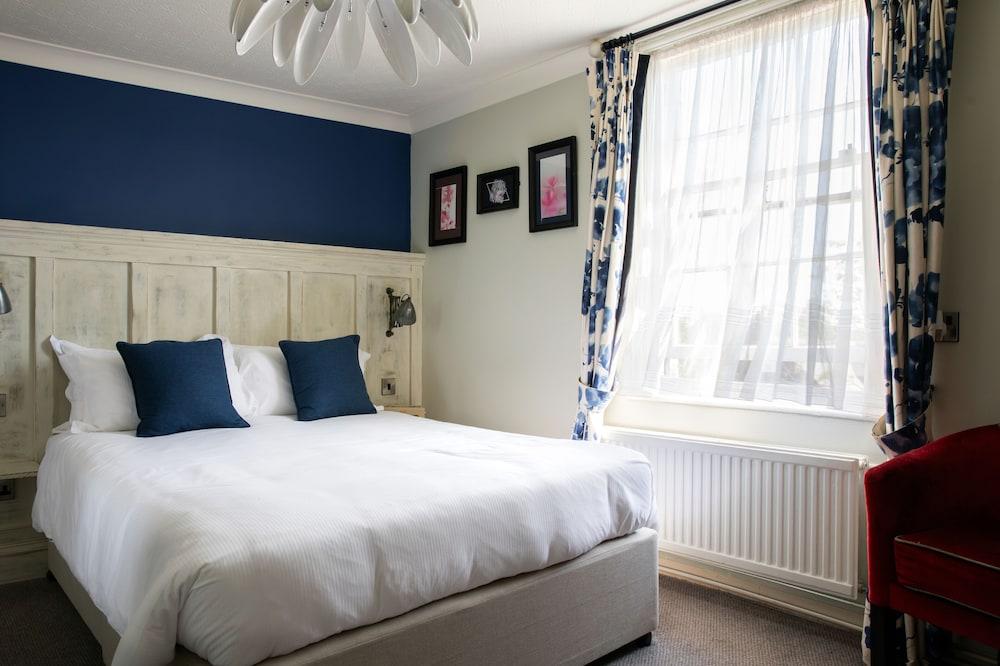 White Lion Tenterden