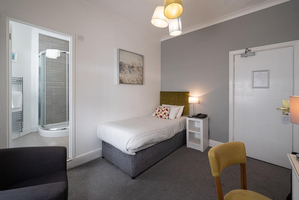 The Cliff Hotel & Spa