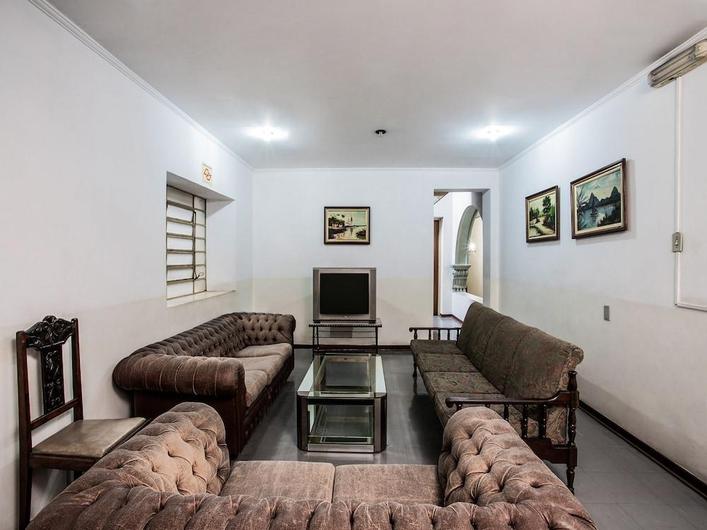 Hotel São Jorge, São Paulo - perto da 25 de Março fácil acesso ao Expo Center Norte e Mercado Municipal.